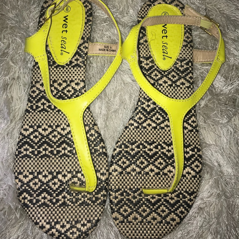 Wet seal thong sandals Size 9